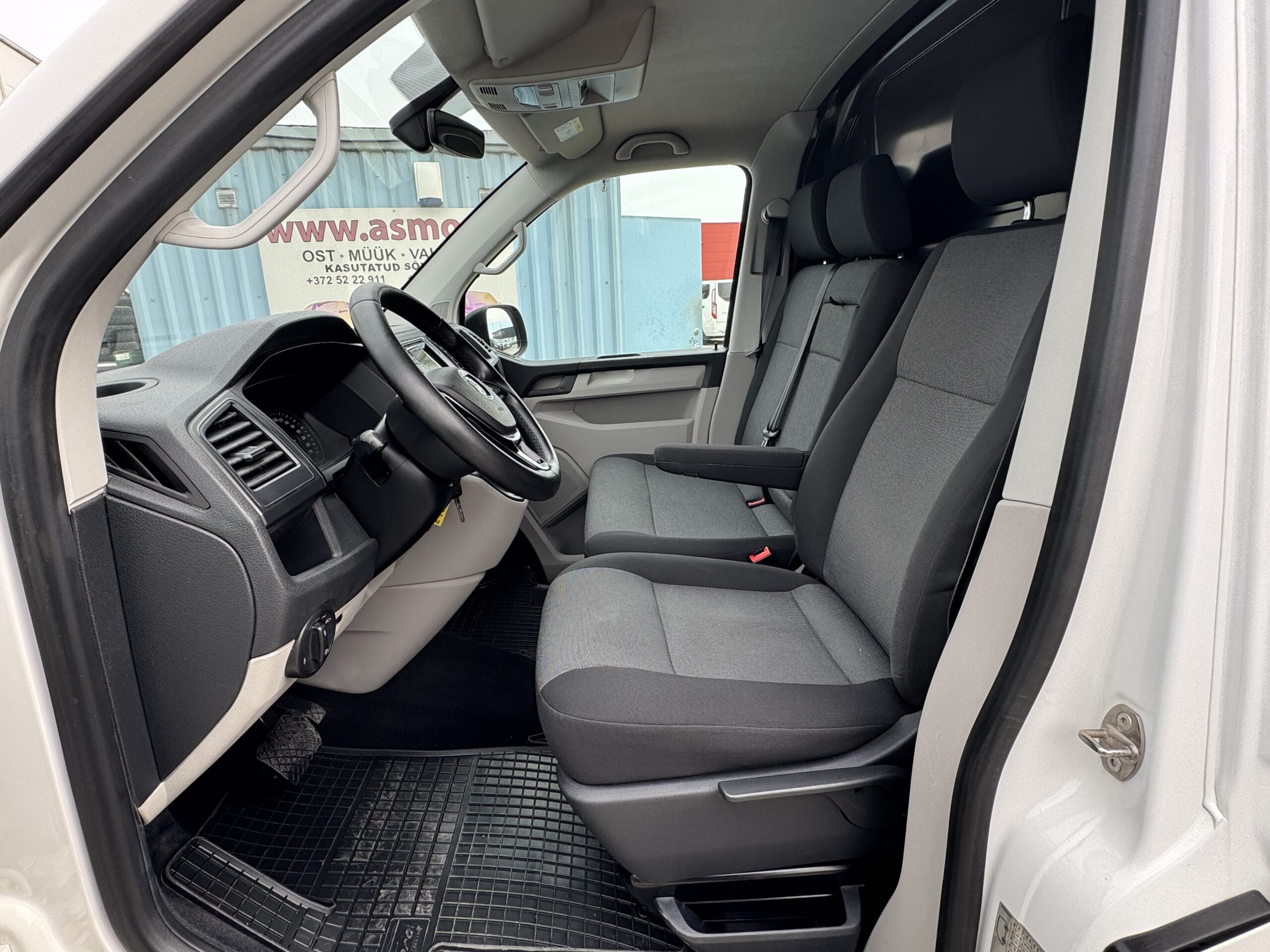 Volkswagen Transporter L2H1 Dsg 7.2017