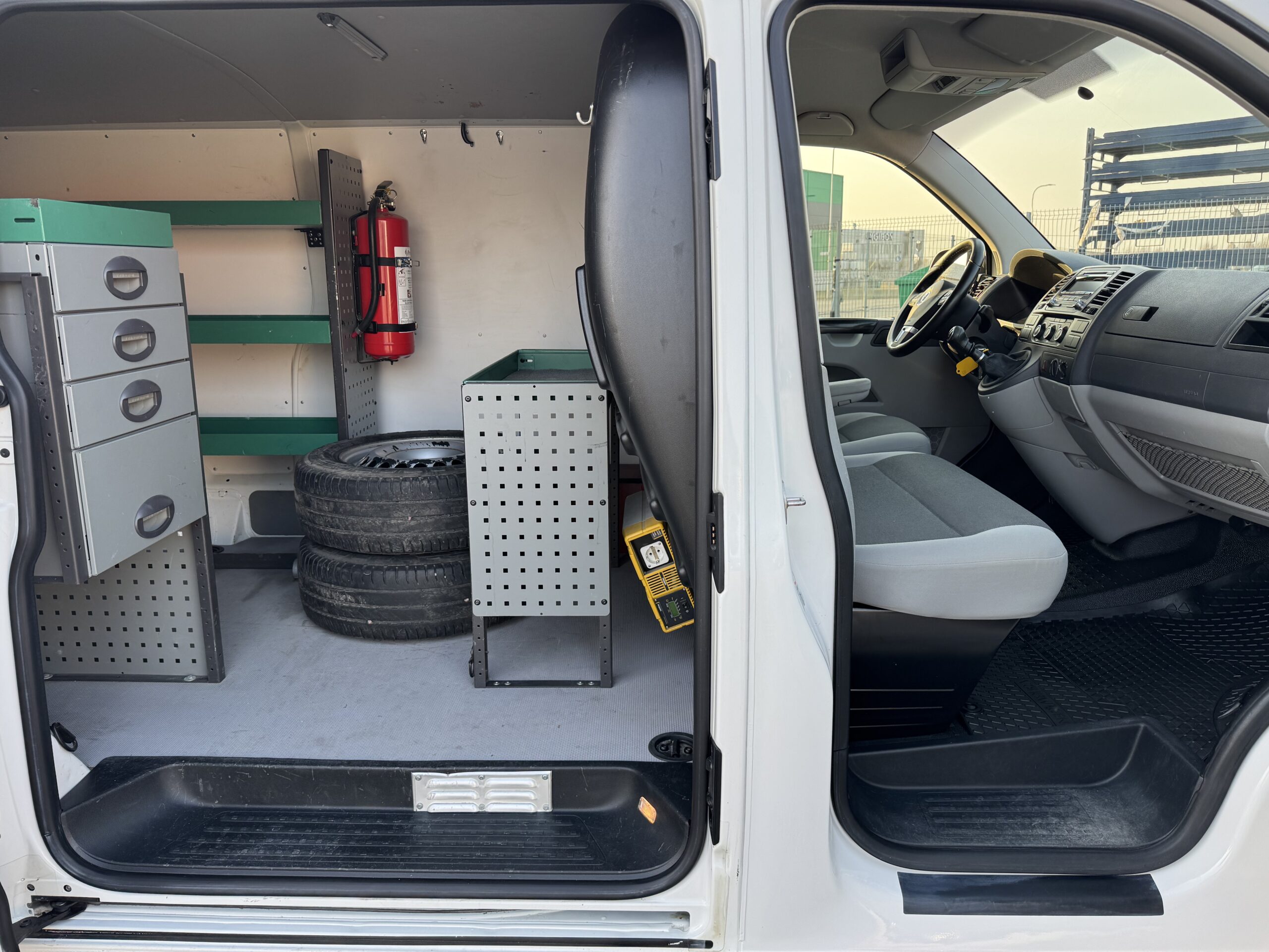 Volkswagen Transporter L2H1 4.2015 4-Motion 4*4 Serviceline