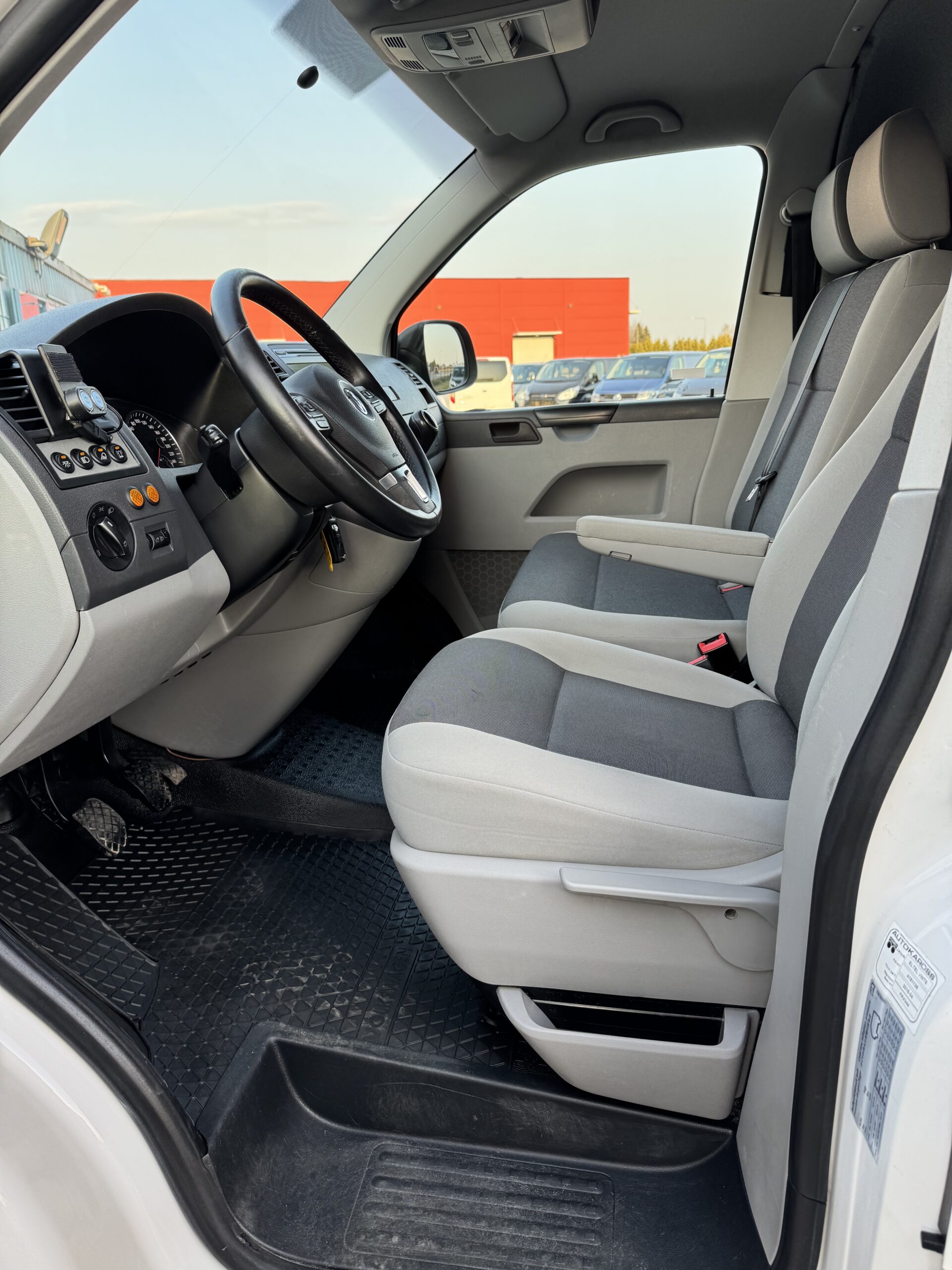 Volkswagen Transporter L2H1 4.2015 4-Motion 4*4 Serviceline