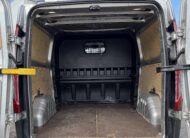 Ford Transit Custom L2H1 2.2017 N1 6Ps