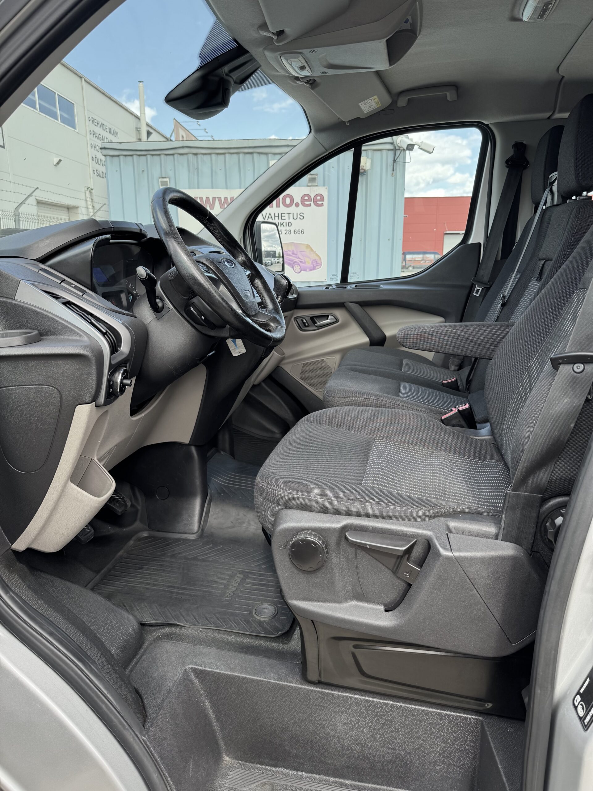 Ford Transit Custom L2H1 2.2017 N1 6Ps