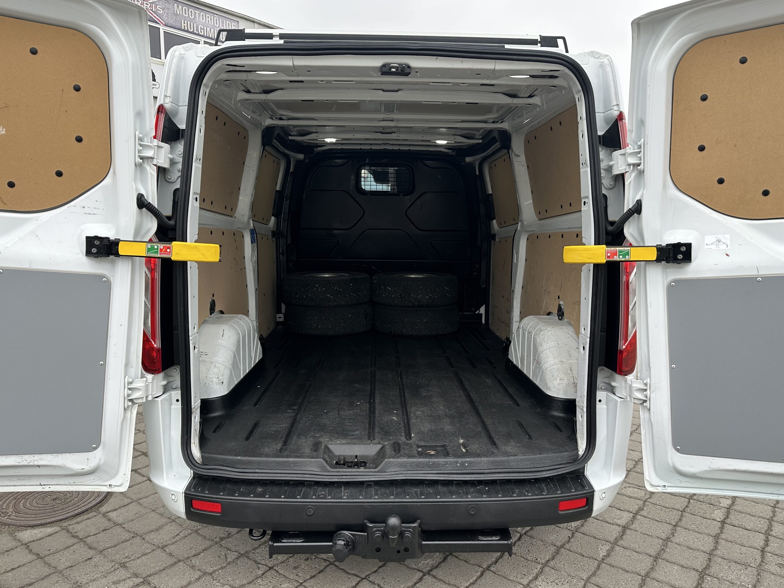 Ford Transit Custom L2H1 3.2020 Aut.