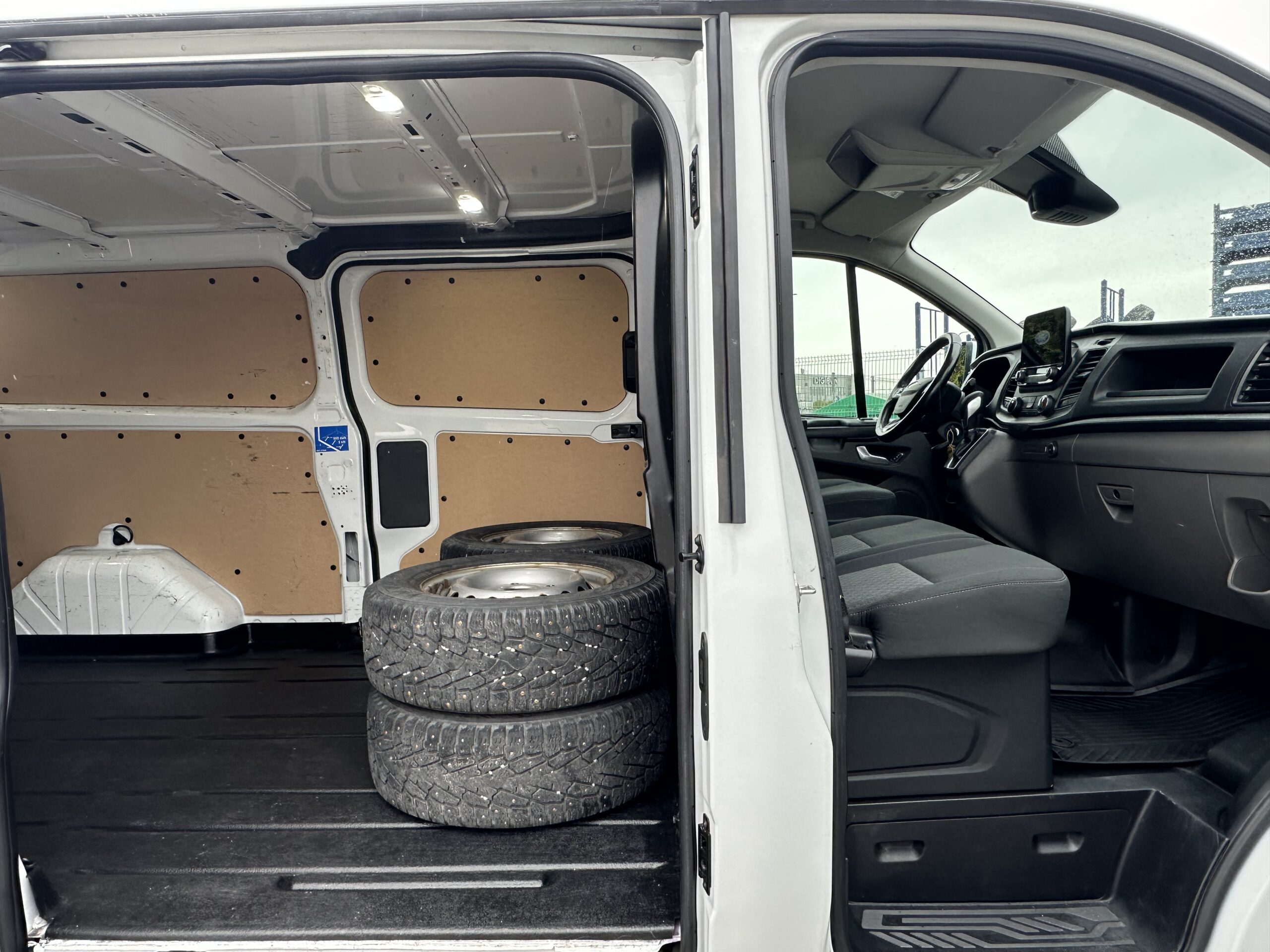 Ford Transit Custom L2H1 3.2020 Aut.