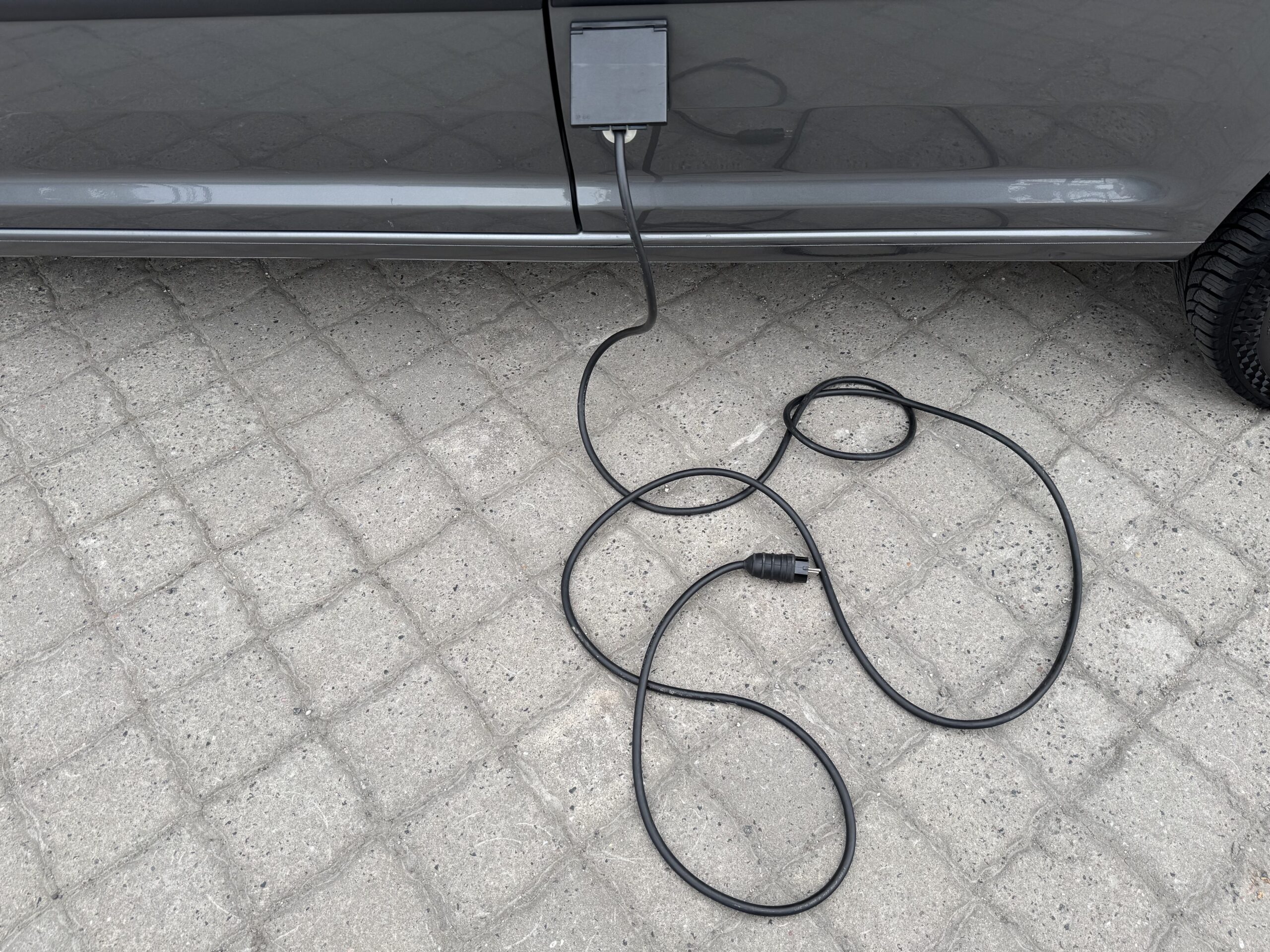 Volkswagen Caddy L1H1 3.2013 4-Motion 4*4 Külmik