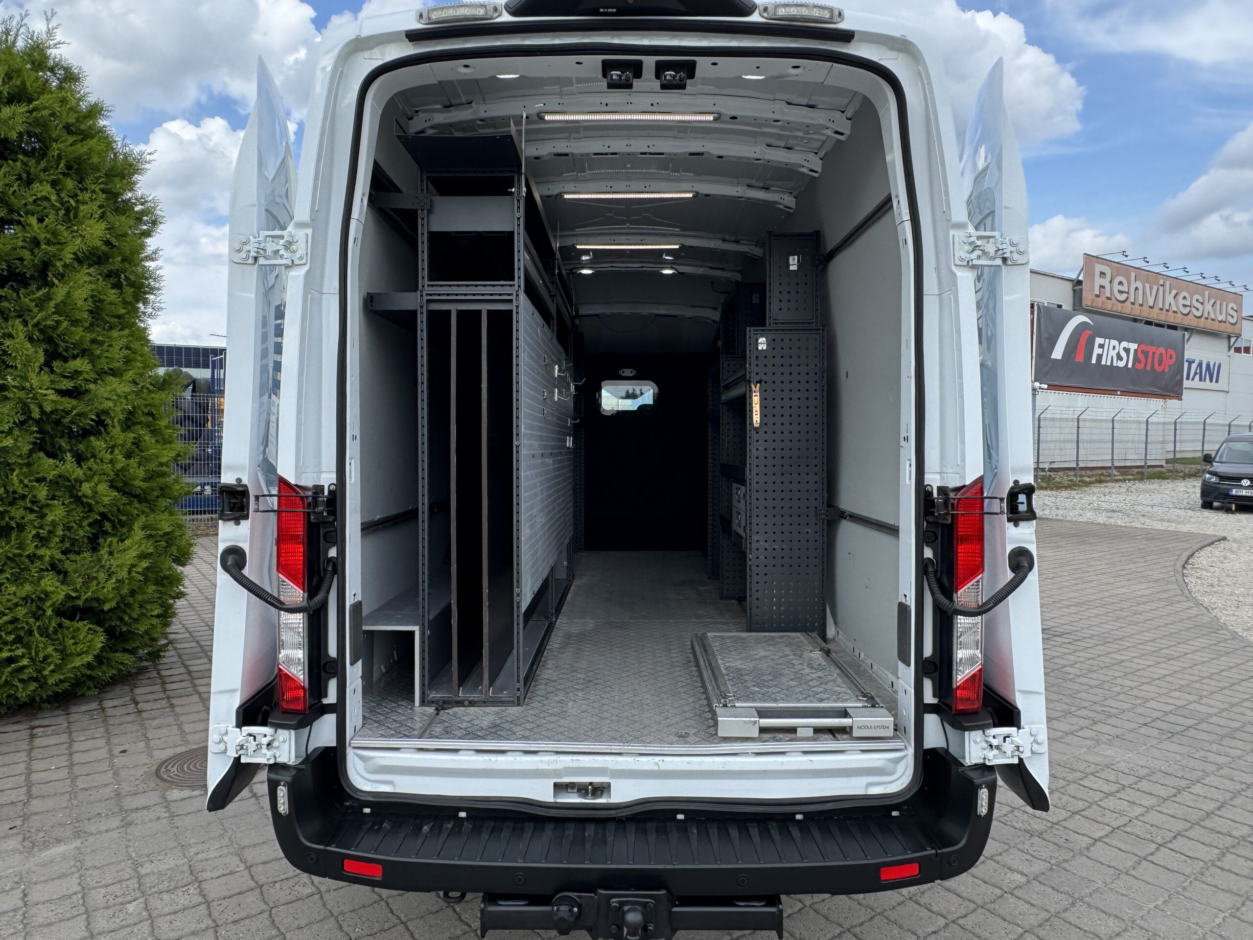 Ford Transit L4H3 10.2020 Serviceline