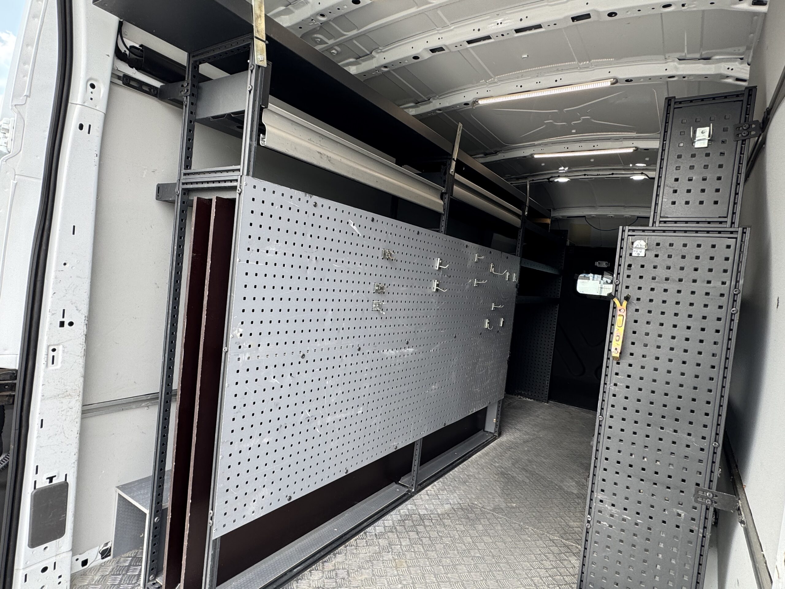 Ford Transit L4H3 10.2020 Serviceline