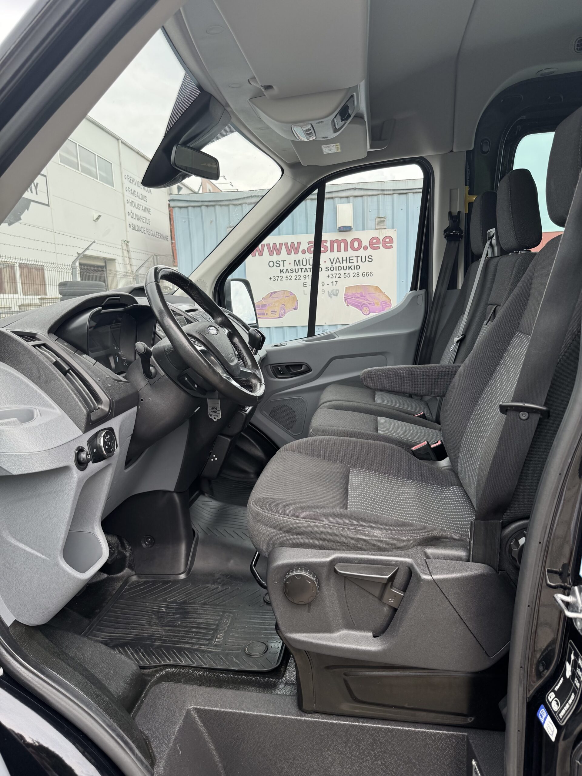 Ford Transit L3H2 9.2016 INVA