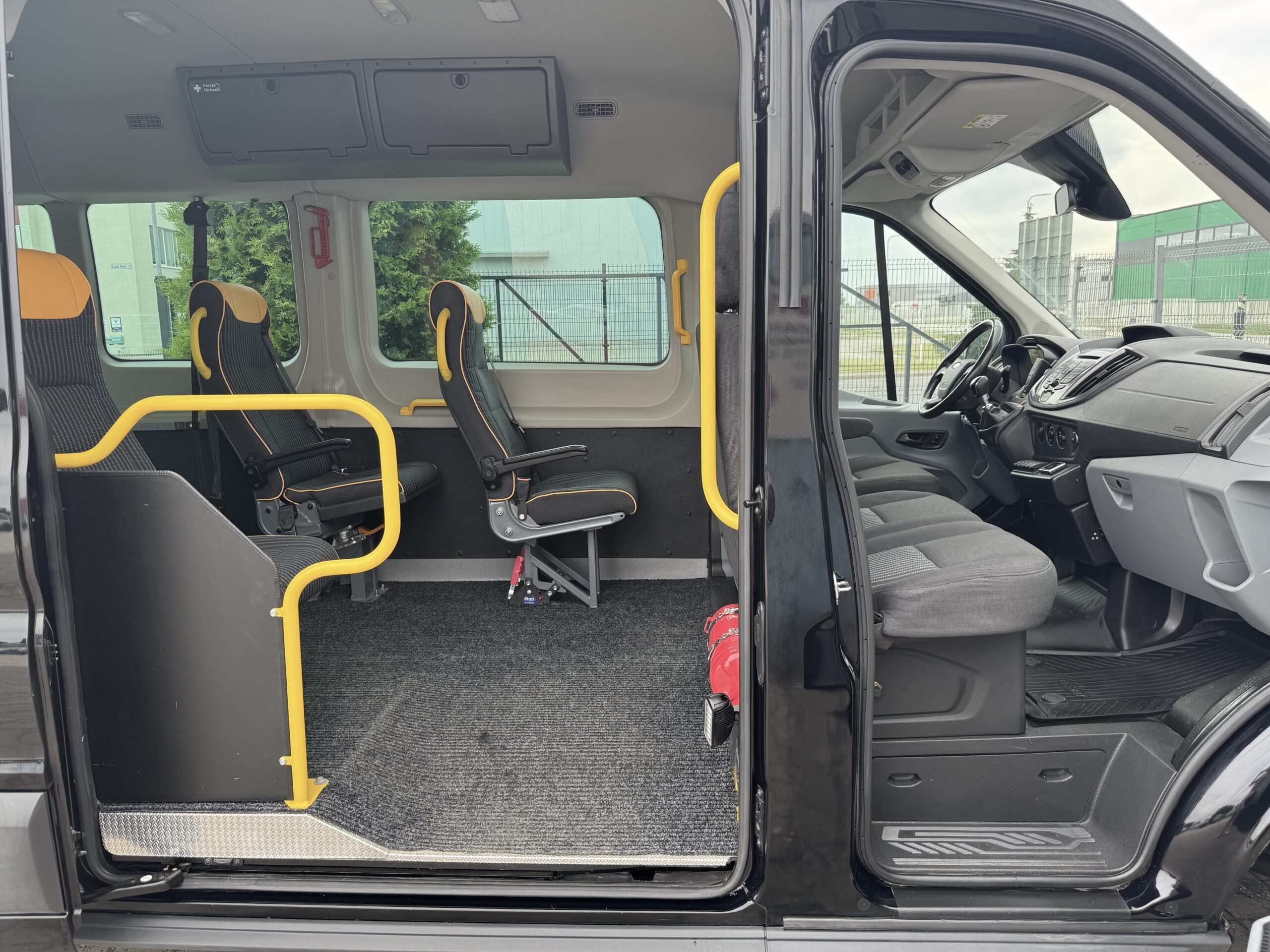 Ford Transit L3H2 9.2016 INVA