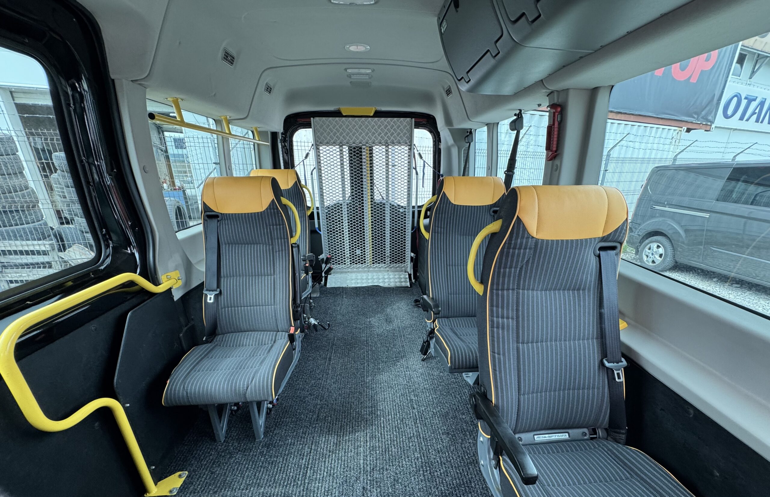 Ford Transit L3H2 9.2016 INVA