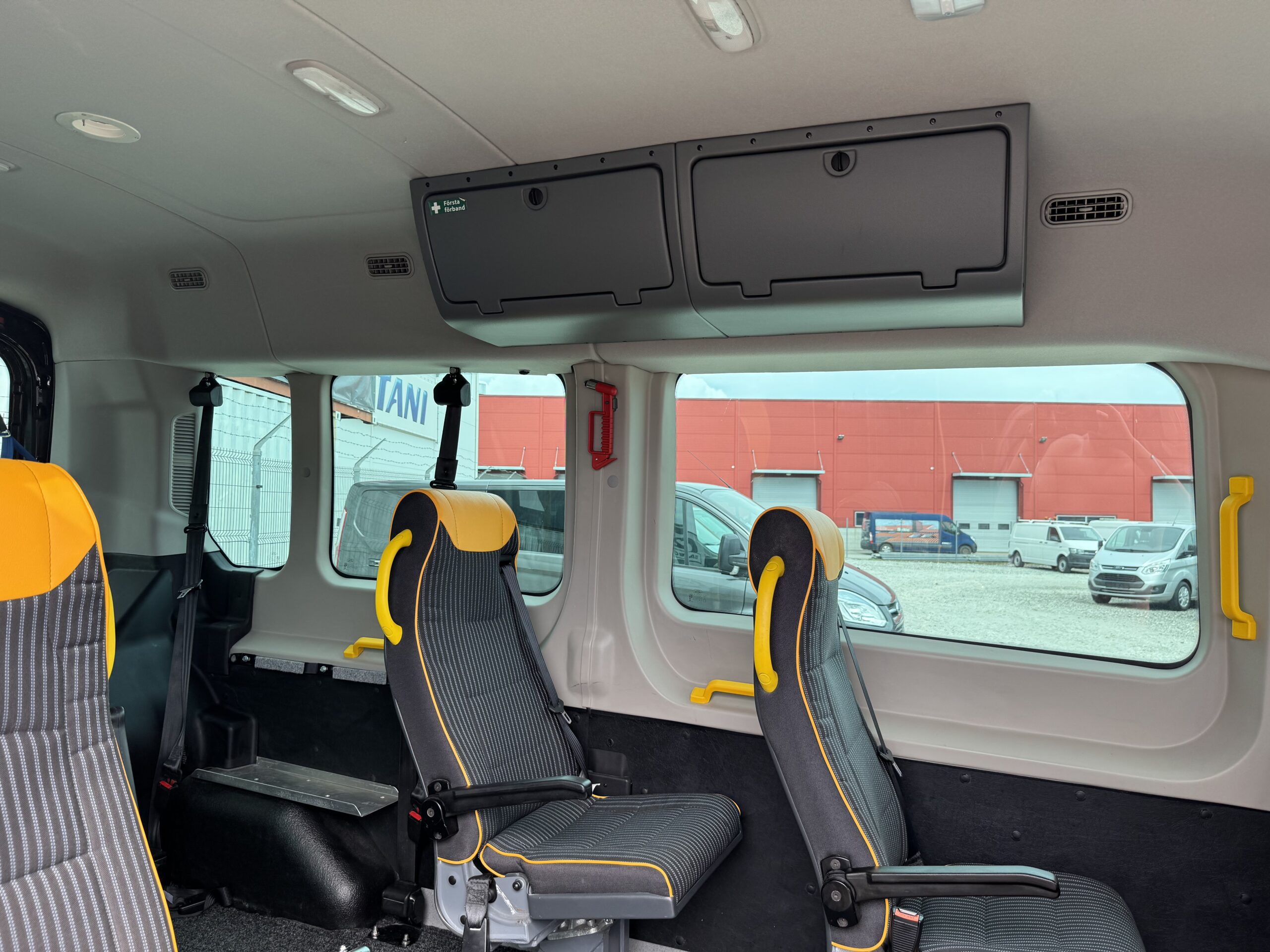 Ford Transit L3H2 9.2016 INVA