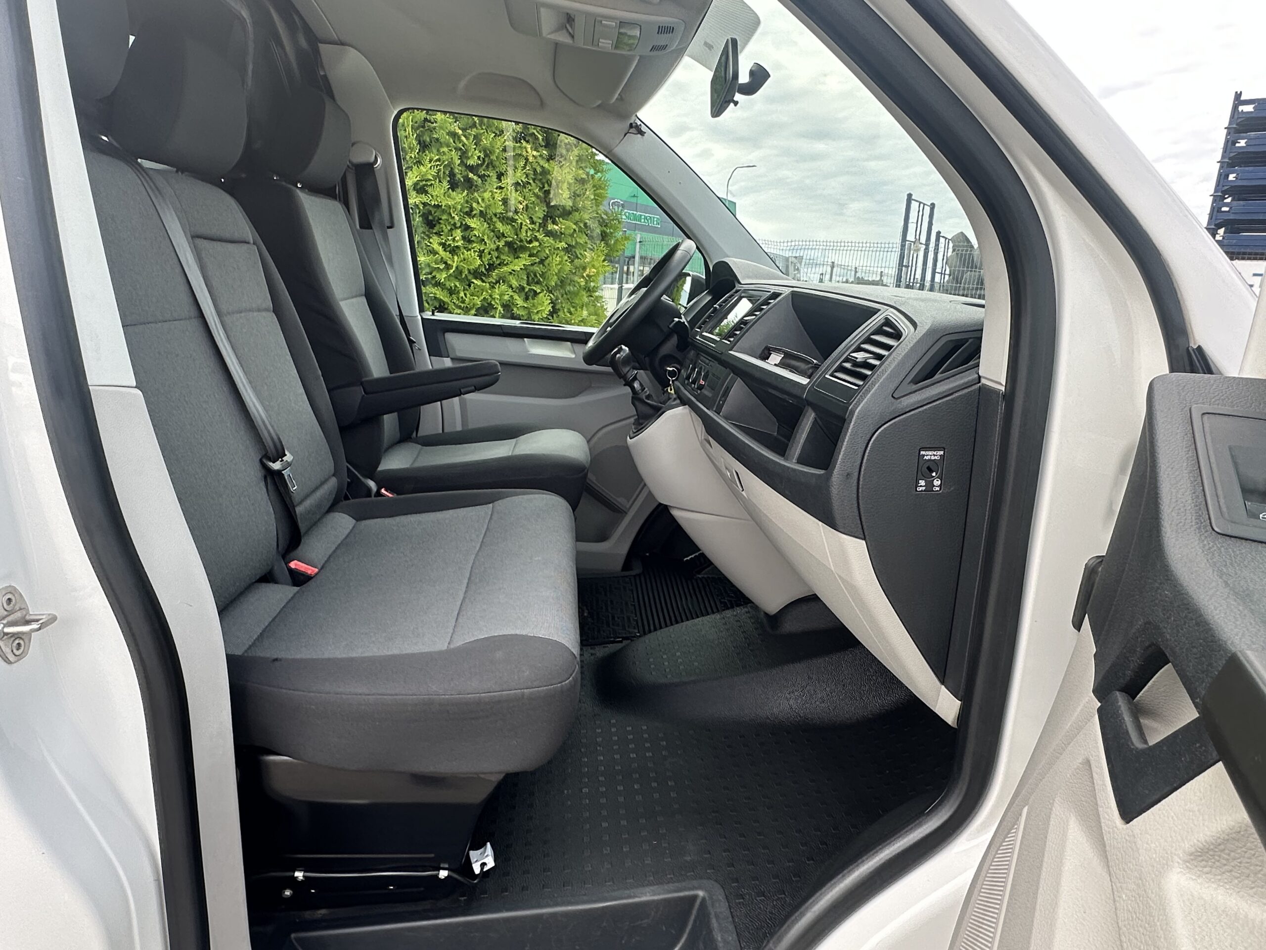 Volkswagen Transporter L2H1 10.2016