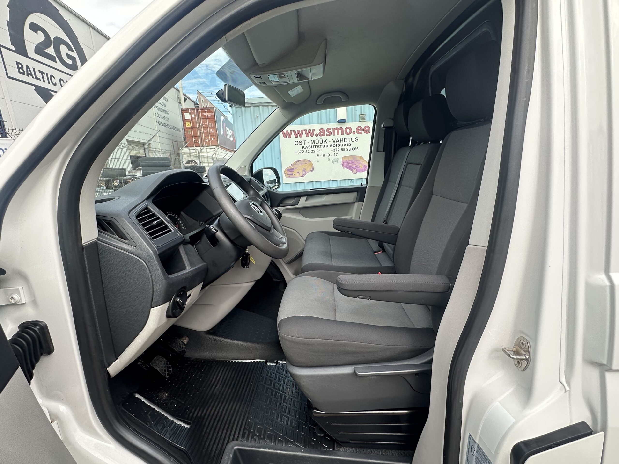 Volkswagen Transporter L2H1 10.2016