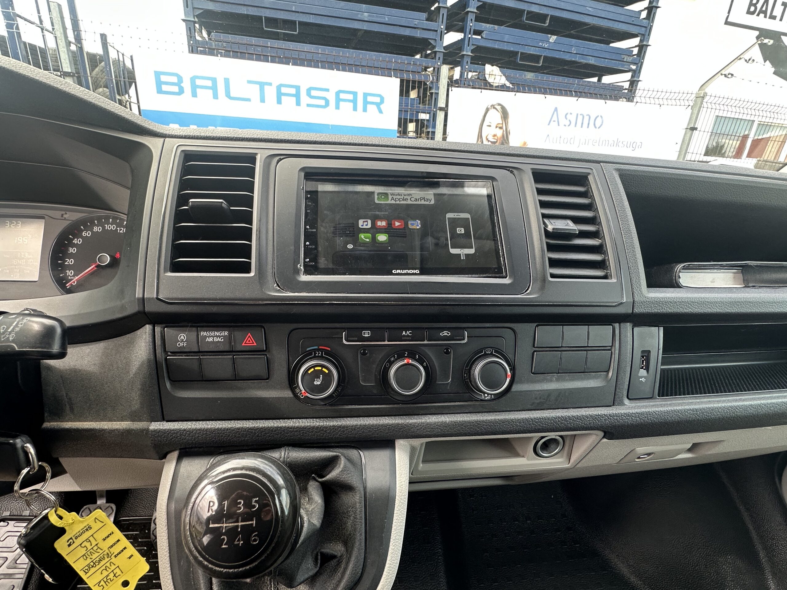 Volkswagen Transporter L2H1 10.2016