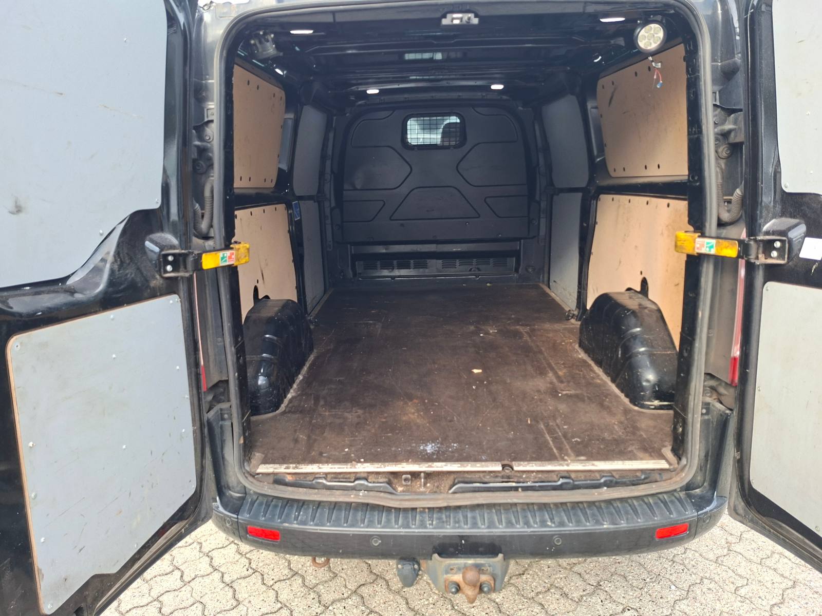 Ford Transit Custom L2H1 9.2019 Aut. Sport Limited
