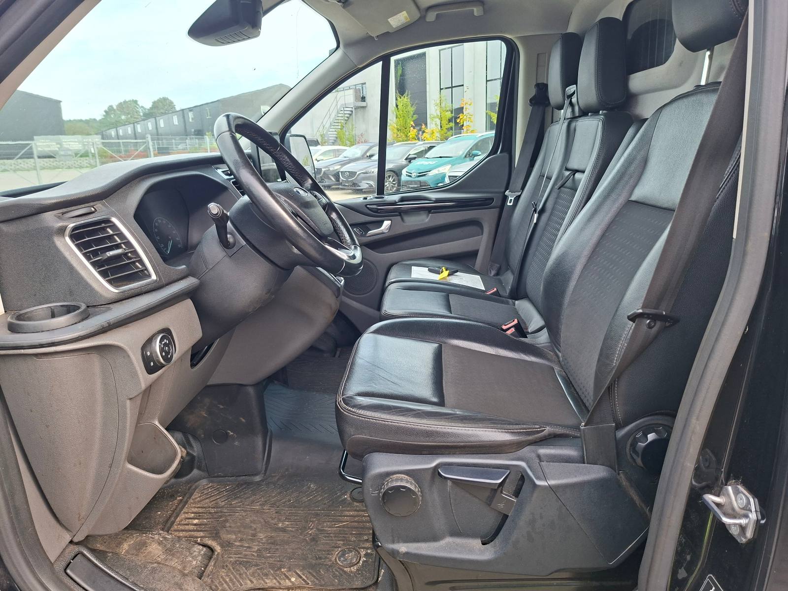 Ford Transit Custom L2H1 9.2019 Aut. Sport Limited